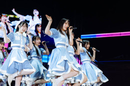 日向坂46の5期生が初のパフォーマンス！個性あふれる特技＆フレッシュな魅力で会場を揺らす
