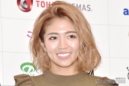 今井華、ヘアメンテ報告 美背中ざっくりキャミ姿に「セクシー」「綺麗すぎる」 画像