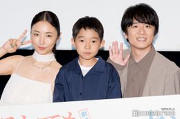 MEGUMI、美デコルテ輝くキャミドレスで登場 風間俊介のクランクイン前の行動に感銘「やべえって思いました」 画像