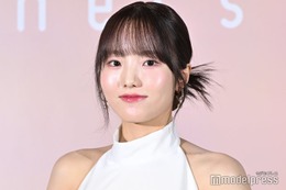 本田真凜、美ウエスト際立つ衣装姿「スタイル抜群」「綺麗」の声