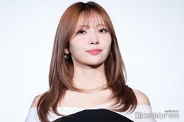 NiziUマユカ、雰囲気ガラリのヘアスタイルに反響続々「大人っぽい」「美人が際立つ」