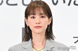 桐谷美玲、ノースリーブ姿の肌見せコーデ披露「圧倒的透明感」「爽やか」と反響 画像
