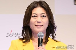 氷川きよし、両親に抱っこされた幼少期ショットをAIで動画に「リアルすぎる」「感動的」と反響 画像