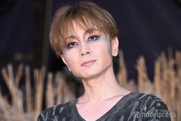 SUPER EIGHT安田章大、大病経ての舞台は「自分自身の生き方を投影」開幕控え意気込み語る【愛の乞⾷／アリババ】