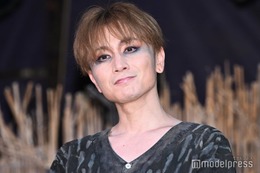 SUPER EIGHT安田章大、テント演劇の会場設営に積極参加 現場に差し入れたものとは【愛の乞⾷／アリババ】