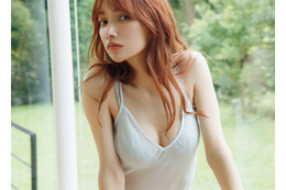 後藤真希、2021年刊行写真集「ramus」新カット公開  異例のロングヒットを記録「濃い作品だなあと感じます」 画像