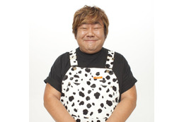 ホンジャマカ石塚、息子との親子写真が話題「そっくり」「レア」