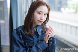 ばんばんざい・みゆ、美脚際立つ衣装姿披露「肌綺麗」「スタイル抜群」の声 画像