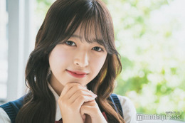 「今日好き」黒江こはる、ミニスカから美脚披露「スタイル良すぎ」「ネイルも可愛い」