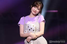 YouTuberかす、美脚際立つシナモン風衣装姿「美しすぎる」「透明感すごい」の声 画像