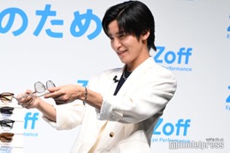 Snow Man目黒蓮、雰囲気一変コーデで登場 サングラス選びに夢中「ワクワクします」