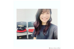 “マナカナ” 三倉茉奈、ザ・たっちらと「双子会」開催＆記念ショットに「そっくり」「合わせ鏡見てるみたい」の声
