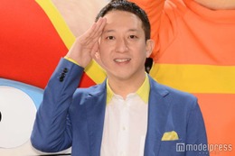 サバンナ高橋茂雄＆清水みさと夫婦、沖縄のビーチで密着 2ショットに「表情が似てる」「お似合い」と反響