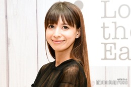 ハワイ在住→親子で沖縄留学中の吉川ひなの、次女の通学スタイル公開「ついに学校に通い始めたベビ子さん」