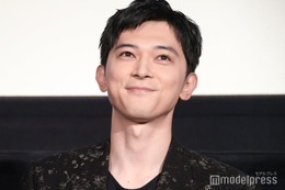 吉沢亮「美しい俺待ってないの…？」ファンとの交流で嘆き “以心伝心”に歓喜も【「ババンババンバンバンパイア」FC限定試写会】