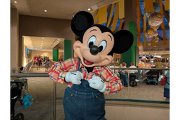 【海外ディズニー】ミッキーがごあいさつ！エプコットの人気レストランを体験　フロリダ WDW