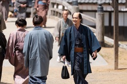 【べらぼう～蔦重栄華乃夢噺～ 第26話】蔦重、米価上昇で苦労 実母・つよが店に転がり込む