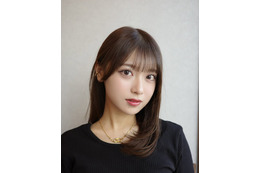 まるぴ、シースルーオフショルで素肌見せ「美しい」「女神」と反響 画像