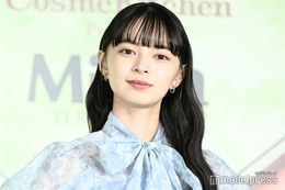 元アンジュルム上國料萌衣、メンカラ衣装で美脚＆ウエスト披露「可愛い」「女神」と反響