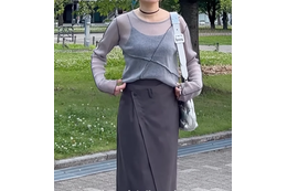 肌見せしすぎない大人の夏コーデなら「透けトップス」一択。トレンド感と肌カバーが叶います【40代の毎日コーデ】 画像
