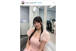 ちとせよしの、ランジェリー姿でベッド横たわる大胆ショット「スタイル良すぎ」「すごい」