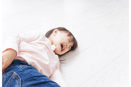 庭で遊んでいた4歳の孫　転んで泣き出した瞬間⇒祖父母の”優しい対応”に「また来る！」 画像