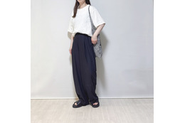 今季の白Ｔは「表面感トップス」が正解！体型を拾わない涼感コーデが叶います【40代の毎日コーデ】