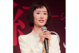 松本まりか、話題沸騰のドラマ『奪い愛、真夏』怒涛の展開を印象付ける演技で魅了 画像