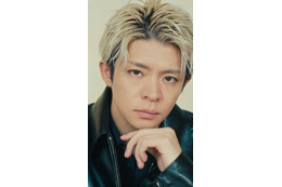 Number_i岸優太、力強いまなざしのアップSHOTにドキッ！普段は見られない“日常と非日常”に迫る