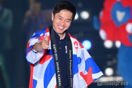 【関コレ2025A/W】吉村大阪府知事、ランウェイ登場で神対応 ミャクミャクの人気ぶりに本音も「みんなの第一声気持ち悪いで…」