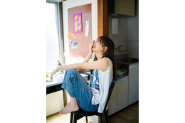 日向坂46小坂菜緒、ヘルシーな肌見せコーデで笑顔満開！さまざまなアクティビティで大はしゃぎ