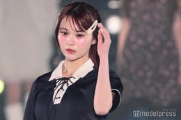 YouTuberさくら、ミニワンピで美脚スラリ「綺麗」「見惚れる」の声