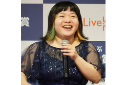 “絶対に焼きたくない”おかずクラブ・オカリナが購入した話題の日傘「本気を感じる」