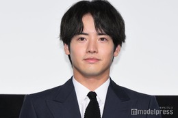 赤楚衛二は「すごく礼儀正しくて」共演女優が気遣い絶賛【近畿地方のある場所について】 画像