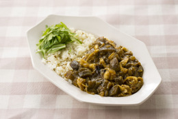肉なしでここまで美味しい！10分で完成「焼きなすと油揚げのキーマ」香ばしいなすと油揚げでヘルシーに