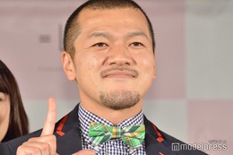 カミナリ竹内まなぶ「アメトーーク！」ロケで全治8週間の怪我「右足アキレス腱に大きな音がして転倒」