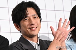 二宮和也、日本人俳優初“スター性”の称号に深々お辞儀 トークプログラムに不安？「だとしたら怯えます」【８番出口】