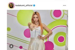 倖田來未、美デコルテ際立つノースリ衣装SHOTに「お肌ぴっかぴかで綺麗」「めっちゃ可愛い」の声