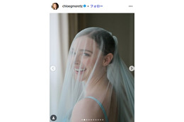 米女優クロエ・モレッツ、同性婚を発表 相手はモデルのケイト・ハリソン ウェディングドレス姿披露