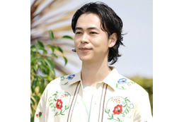 成田凌、ナ・イヌとの『初恋DOGs』オフSHOTにファン悶絶「かっこよすぎて涙涙！！」「いいね100回したい」