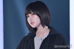 あの、ブラックコーデでクールな眼差し 【TGC2025A/W】