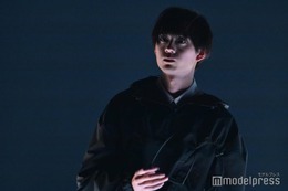 水沢林太郎、サングラス外しにドキッ 圧巻オーラ放つ【TGC2025A/W】