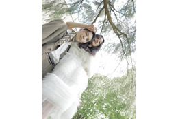 「メンズノンノ」モデル・守屋光治、昨年結婚していた お相手とのウエディングショット公開 画像