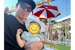 東貴博、1歳次女が“浅草花やしき”デビュー「やっと連れて来れた」「ちっちゃい子が乗れるのも たくさん」 画像