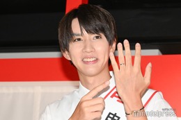 はじめしゃちょー、結婚後初の公の場 左手薬指に指輪キラリ＆報道陣からの祝福に「幸せです」