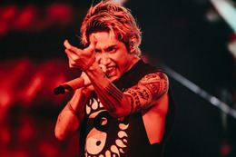 ONE OK ROCK“約36万人動員”日本ツアー完走 佐藤健らTENBLANK・B’z稲葉浩志ほか豪華ゲストも登場【DETOX JAPAN TOUR 2025】 画像