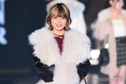 フォーエイト48あみか、青髪ロングへのイメチェン姿公開「印象変わる」「二度見した」