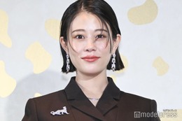 第1子妊娠中・高畑充希、ふっくらお腹でイベント登壇“総額1億円超え”ジュエリー身にまとう【「カルティエ銀座4丁目ブティック」オープニングイベント】