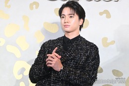 木戸大聖、ブラックセットアップでクールな雰囲気 高額ジュエリーアピール【「カルティエ銀座4丁目ブティック」オープニングイベント】