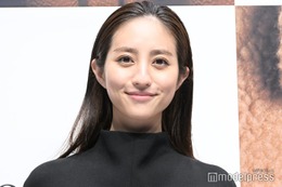 堀田茜、へそ出しトップスで美ウエスト強調「スタイル神」「セクシー」と絶賛 画像